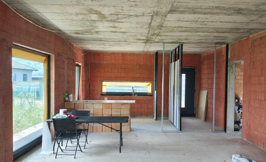 Casă individuală cu 4 camere cu Teren 487 Mp în Hărman