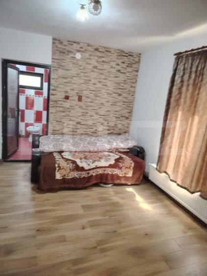 Casă cu 3 camere cu Piscina în Central