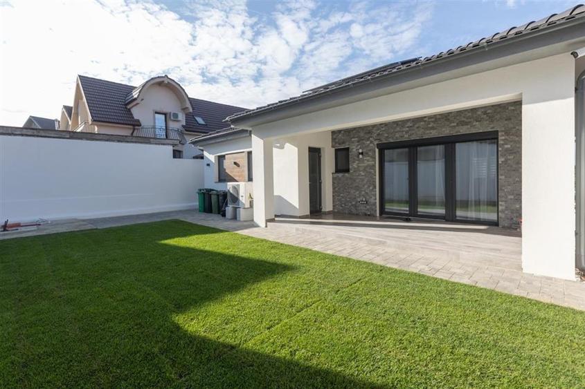Casă individuală cu 4 camere cu Teren 550 Mp în Cihei