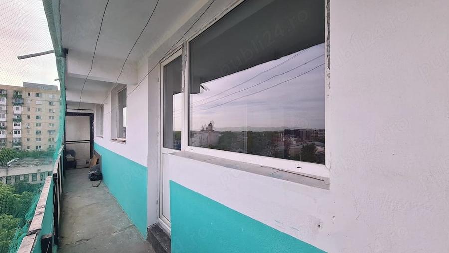 Apartament cu 3 camere decomandat în Drumul Taberei