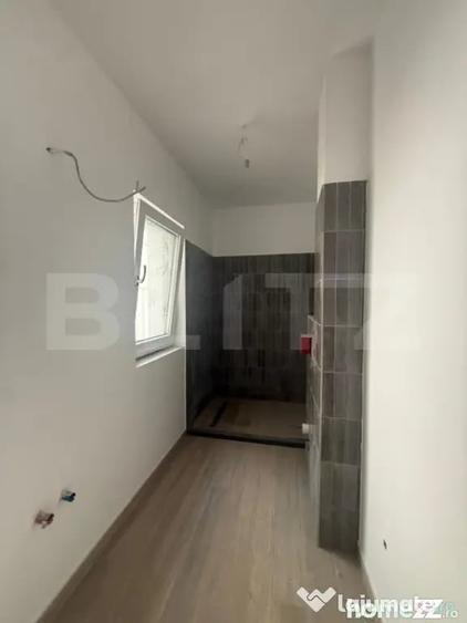 Apartament cu 3 camere semidecomandat în Semicentral