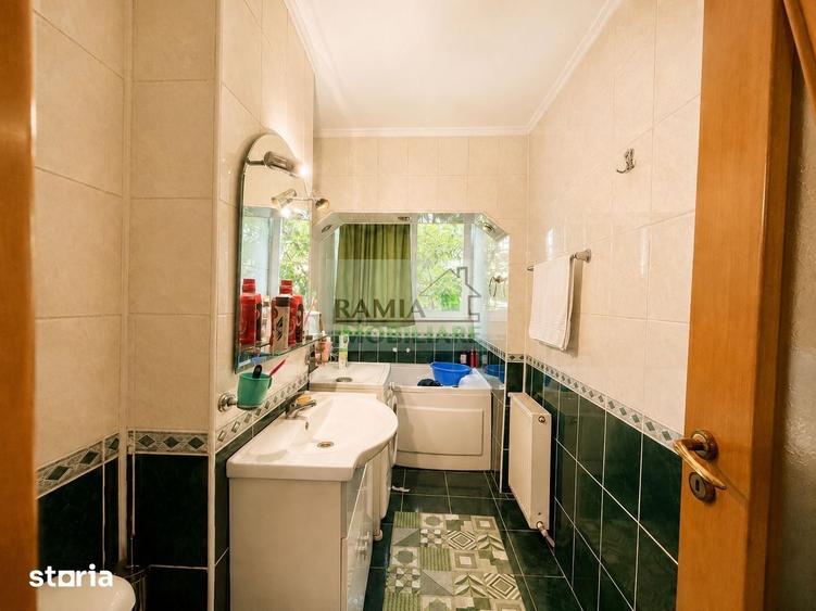 Apartament cu 2 camere decomandat în Noua