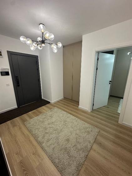Apartament cu 3 camere decomandat, mobilat în Tudor