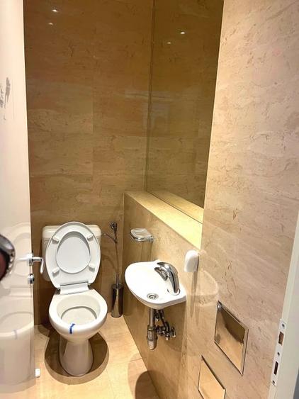 Apartament cu 3 camere decomandat în Aviației