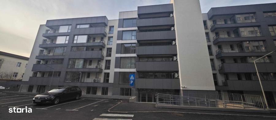 Apartament cu 2 camere decomandat, mobilat în Tei