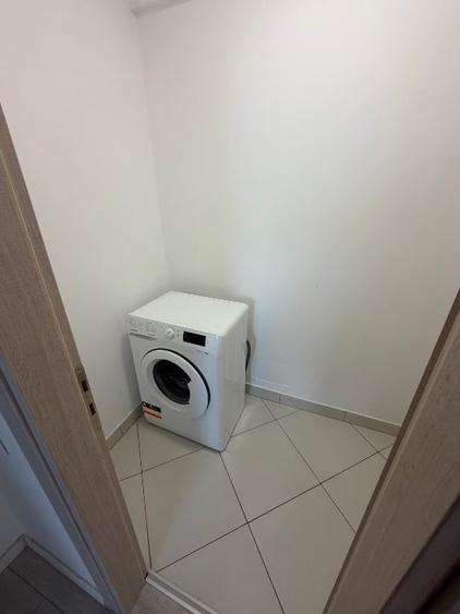 Apartament cu 2 camere circular, mobilat în Est