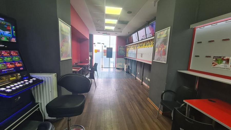 Spațiu comercial, de 64 mp, în Podgoria