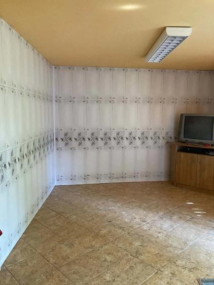 Casă cu 4 camere cu Teren 350 Mp în Viștea