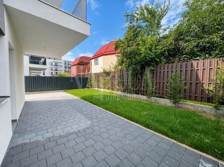 Casă individuală cu 4 camere cu Canalizare în Florești
