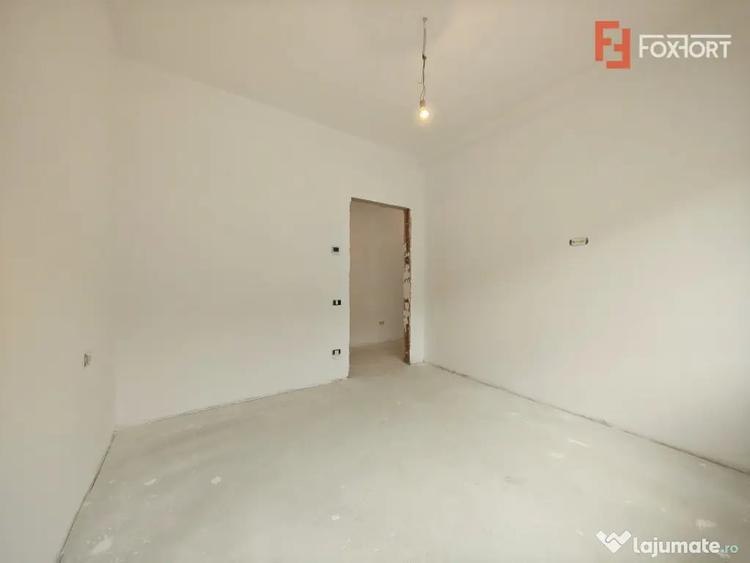 Casă cu 4 camere cu Teren 300 Mp în Giroc