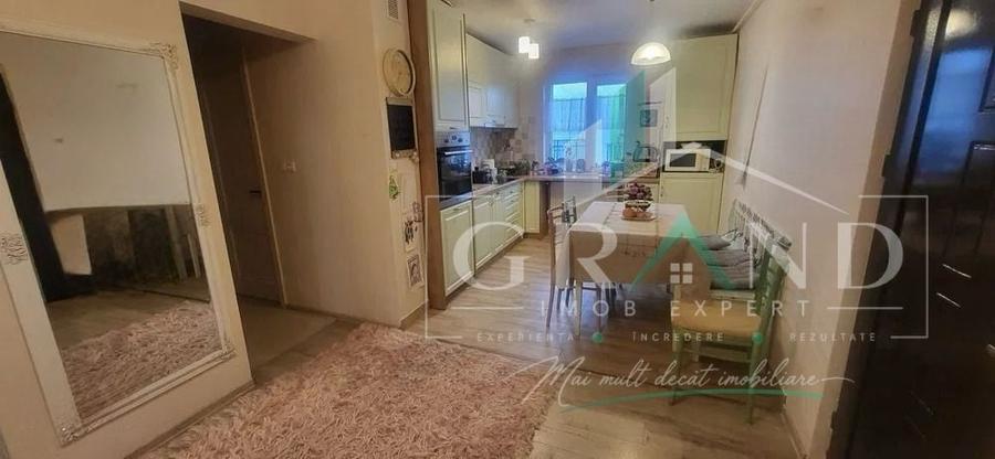 Apartament cu 3 camere decomandat, mobilat în Mănăștur