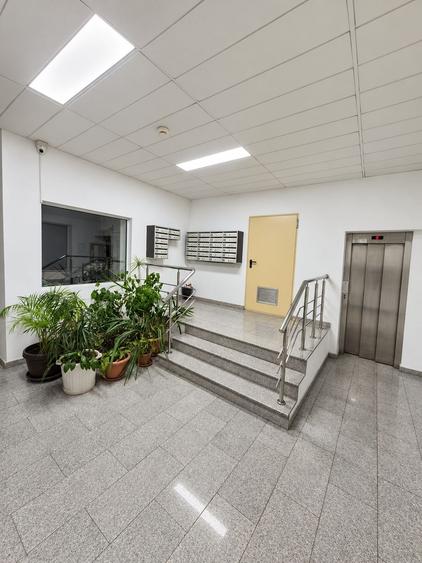 Apartament cu 2 camere semidecomandat în 13 Septembrie