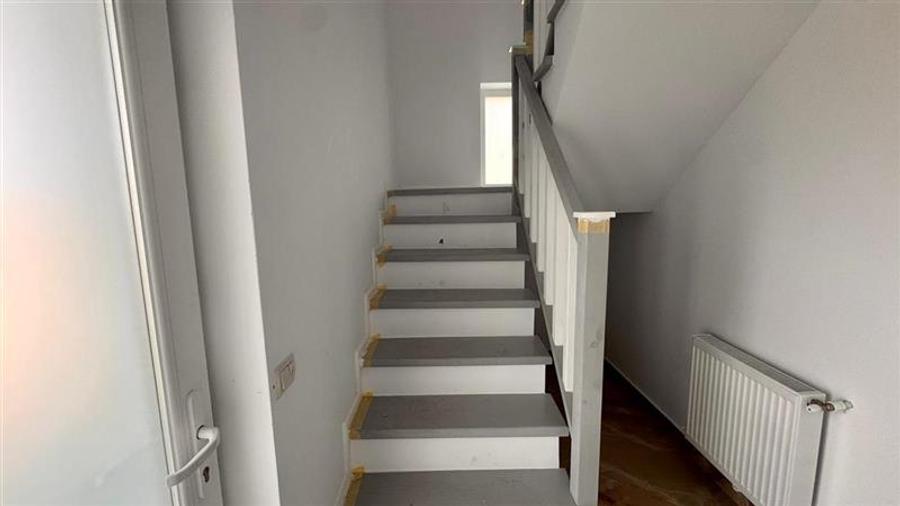 Casă individuală cu 4 camere cu Teren 600 Mp în Valea Lupului