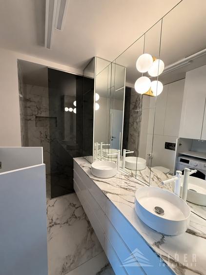 Apartament cu 3 camere semidecomandat, mobilat în Zorilor