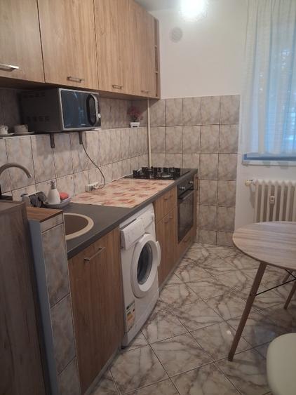 Garsonieră decomandată în Brâncoveanu