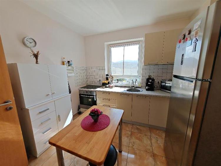 Apartament cu 2 camere decomandat, mobilat în Avantgarden