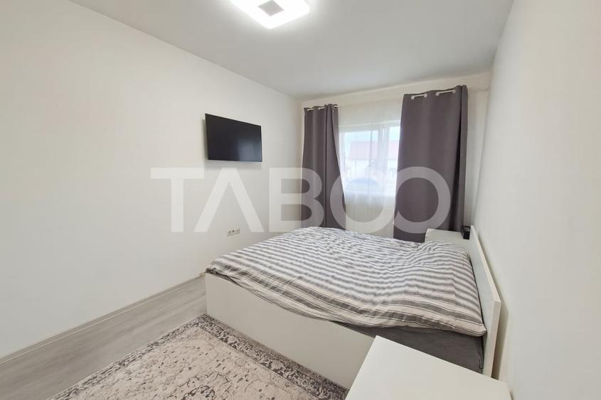 Apartament cu 3 camere decomandat, mobilat în Turnișor