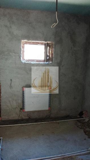Casă individuală cu 6 camere cu Canalizare în Dudeștii Noi