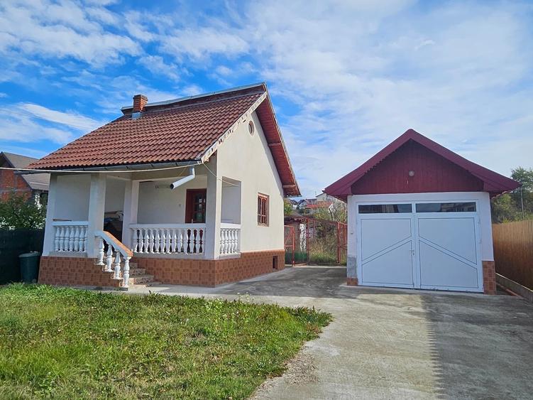 Casă individuală cu 4 camere cu Teren 1676 Mp în Exterior Nord