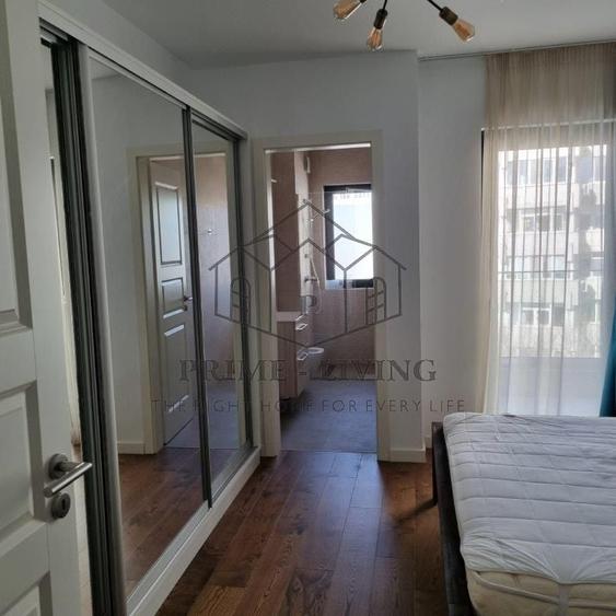 Apartament cu 3 camere, mobilat în Victoriei
