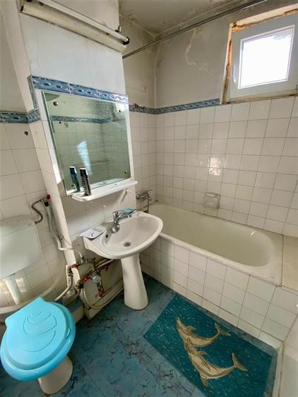 Apartament cu 3 camere decomandat în Rogerius