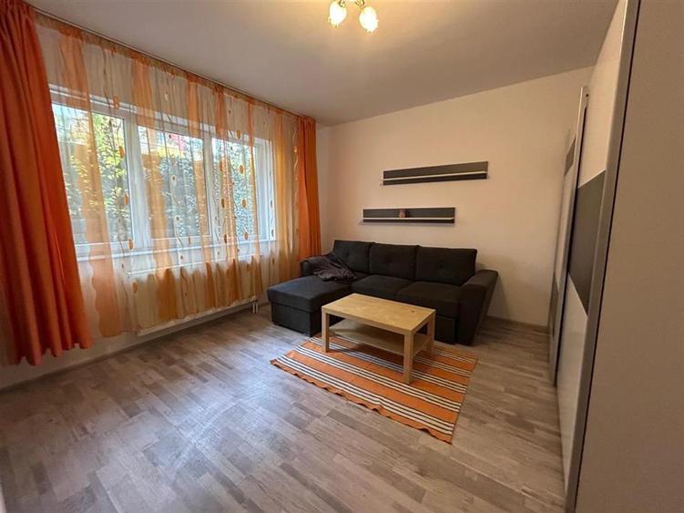 Garsonieră decomandată, mobilată în Avantgarden