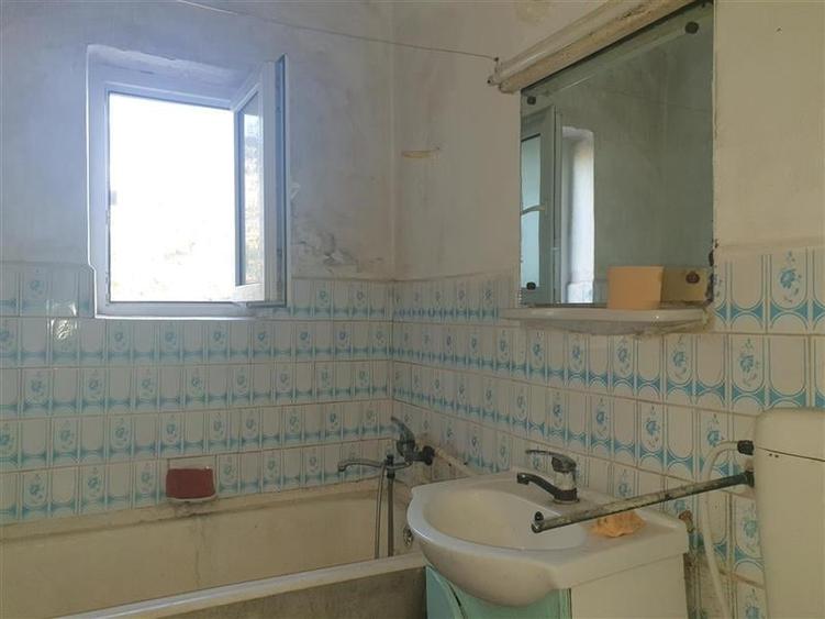 Apartament cu 2 camere semidecomandat în Gară