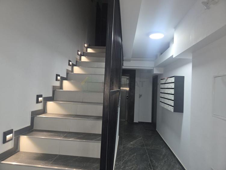 Apartament cu 2 camere, mobilat în Metalurgiei