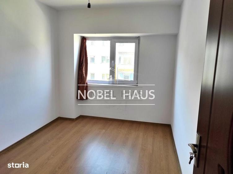 Apartament cu 3 camere decomandat în Sud