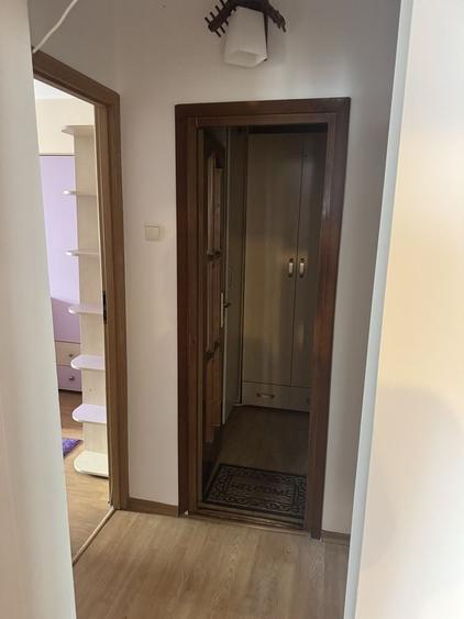 Apartament cu 3 camere decomandat în Alexandru cel Bun
