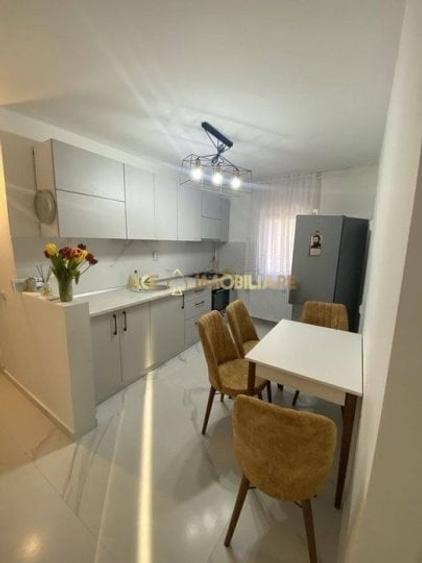 Apartament cu 2 camere decomandat, mobilat în Sălaj