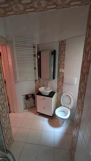 Apartament cu 4 camere nedecomandat în Central
