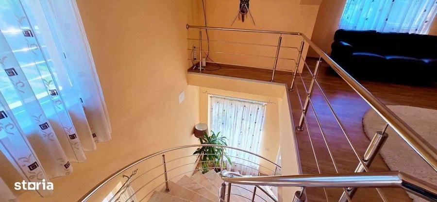 Casă cu 4 camere în Jiblea Nouă