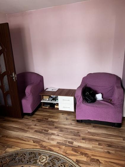 Apartament cu 2 camere semidecomandat în Viziru 1