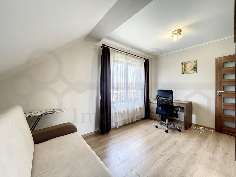 Apartament cu 3 camere semidecomandat, mobilat în Zorilor
