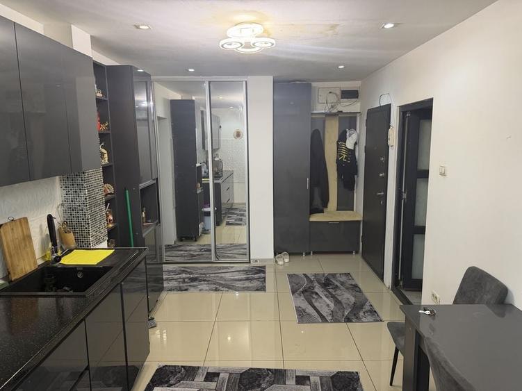 Apartament cu 2 camere decomandat în Hârșova