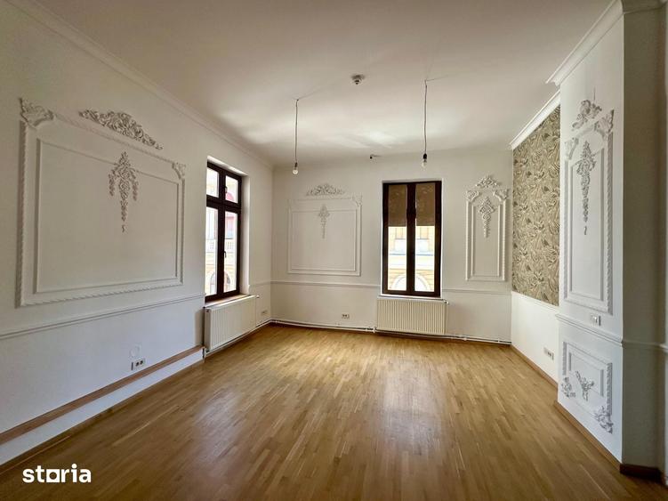 Spațiu comercial, de 338.5 mp, în Centrul Civic