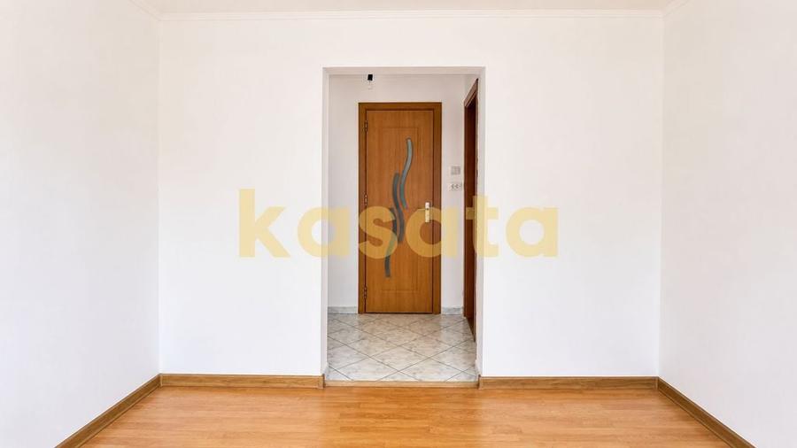 Apartament cu 2 camere semidecomandat în Pantelimon