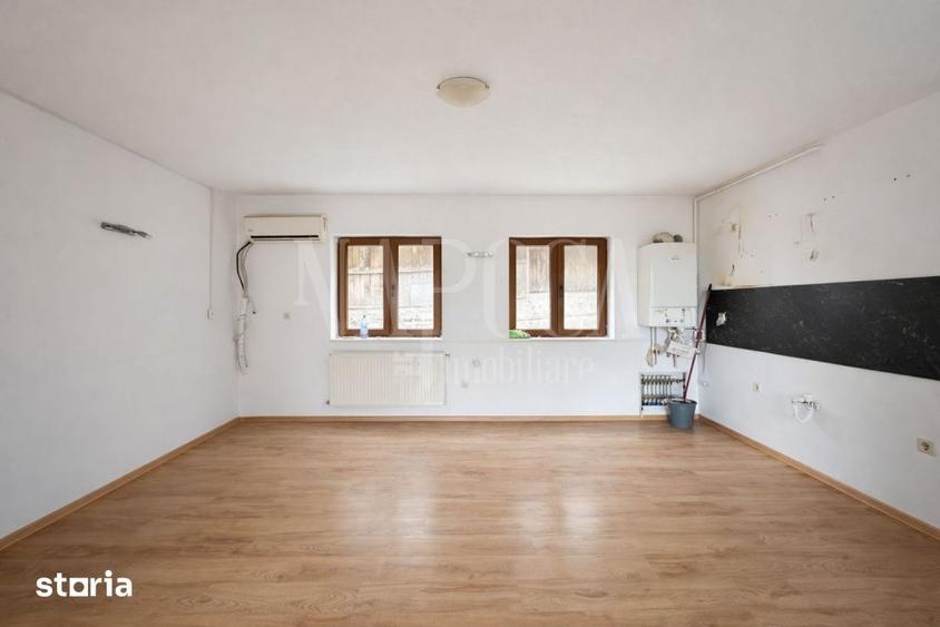 Apartament cu 4 camere în Andrei Mureșanu
