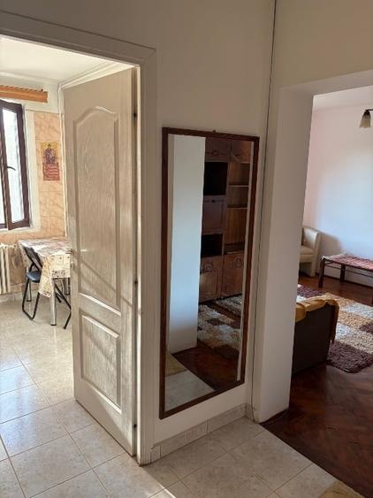 Apartament cu 2 camere semidecomandat în Bucureștii Noi
