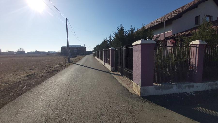 Teren Construcții extravilan de 1500 mp, în Nord-Vest