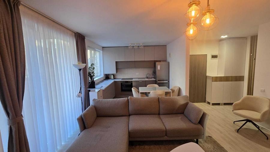 Apartament cu 3 camere decomandat în Andrei Mureșanu