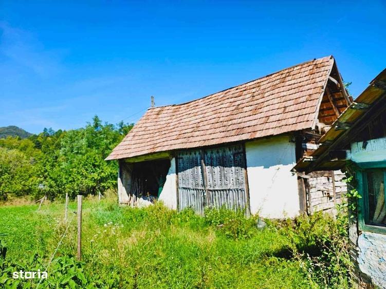 Casă cu 3 camere în Vălișoara