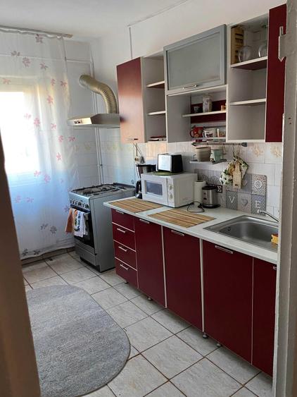 Apartament cu 2 camere semidecomandat în Lidia