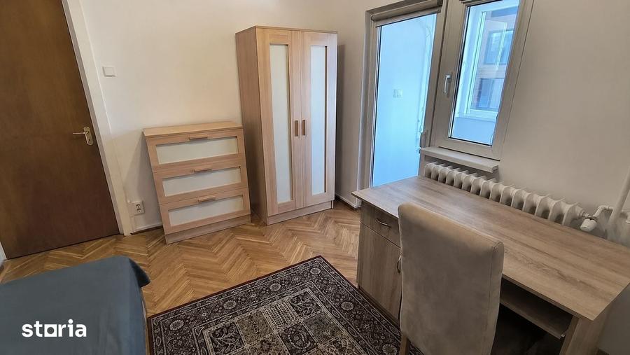 Apartament cu 4 camere decomandat în Grivița