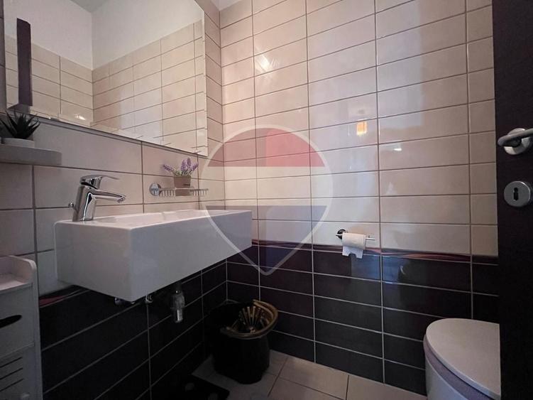 Apartament cu 2 camere decomandat, mobilat în Splaiul Unirii
