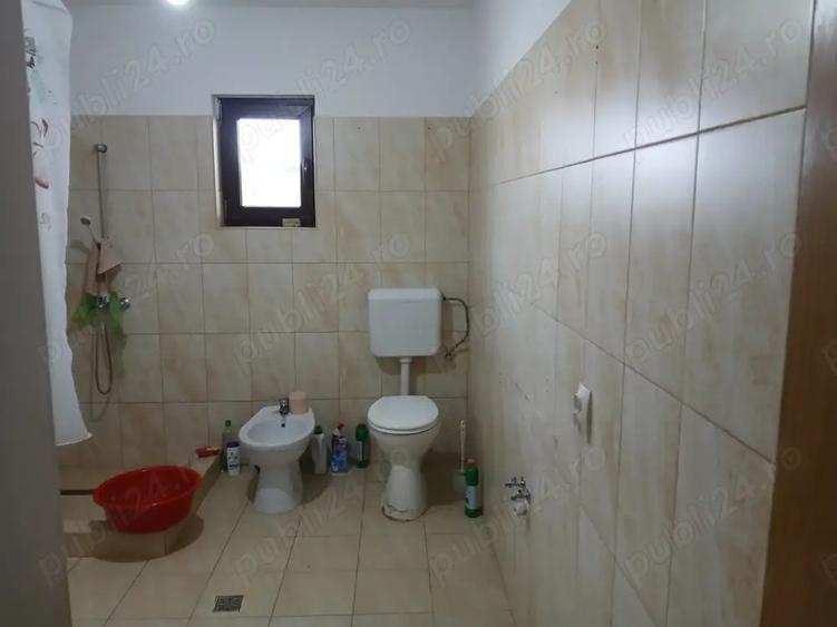 Casă cu 3 camere cu Teren 400 Mp în Domnești