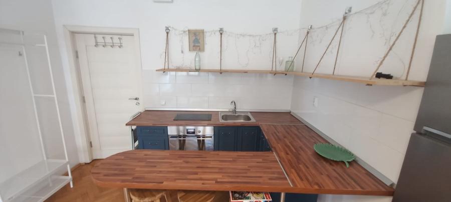 Apartament cu 4 camere decomandat în Rosetti