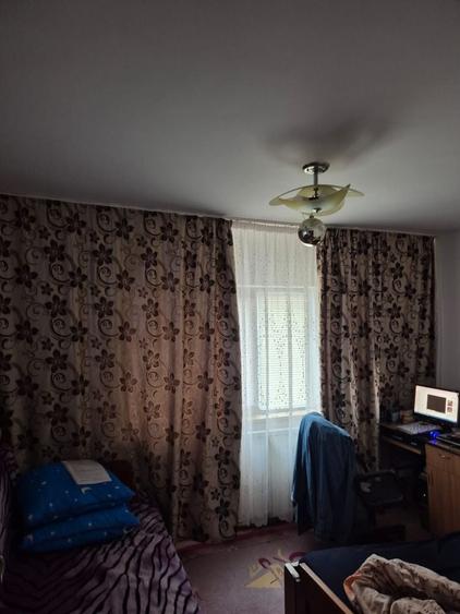 Apartament cu 2 camere semidecomandat în Steaua