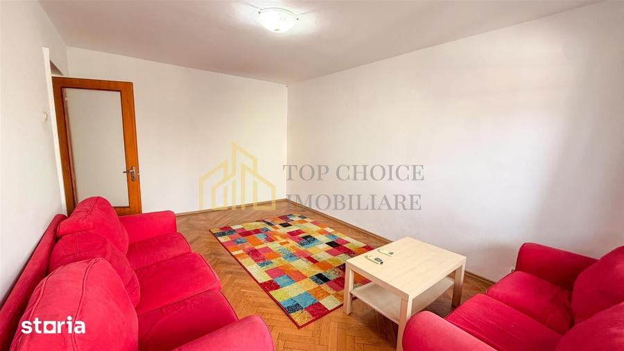 Apartament cu 3 camere decomandat în Tei